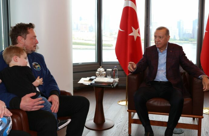 رجب طیب اردوغان، ایلان ماسک بیلن اوچره شگن