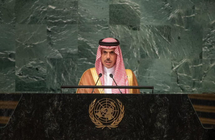 سعودي عربستان: د افغانانو بنسټیزو حقونو ته باید درناوی وشي