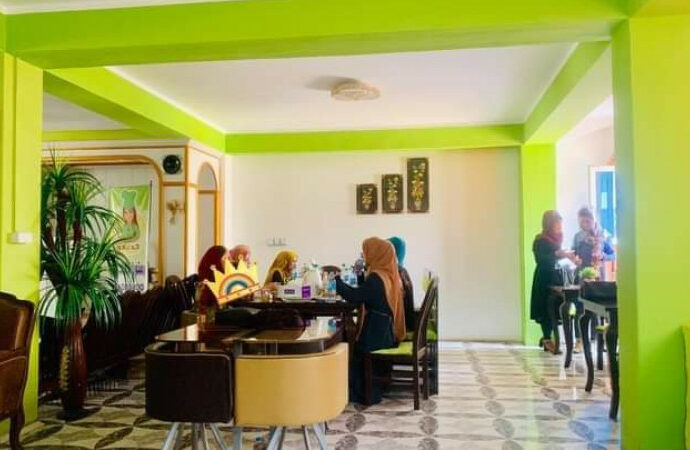 ایجاد یک رستوورانت به مدیریت دو بانو در ولایت بدخشان