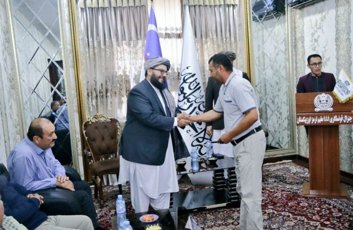 اوزبیکستان » ترمز» شهریده افغانستان قنسولی‌ده پاسپورت چاپی باشلندی