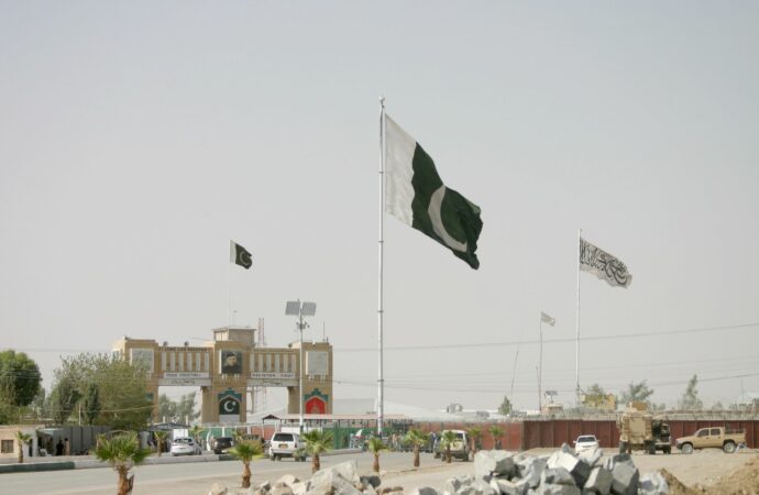 هزار مهاجر‌افغان در ۲۴ ساعت گذشته از مرز سپین بولدک وارد‌ کشور شدند