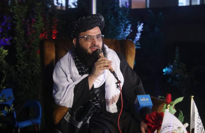 اخبارات و فرهنگ و زیرلیگی هنر و فرهنگ اۉرین‌باسری عتیق‌الله عزیزی