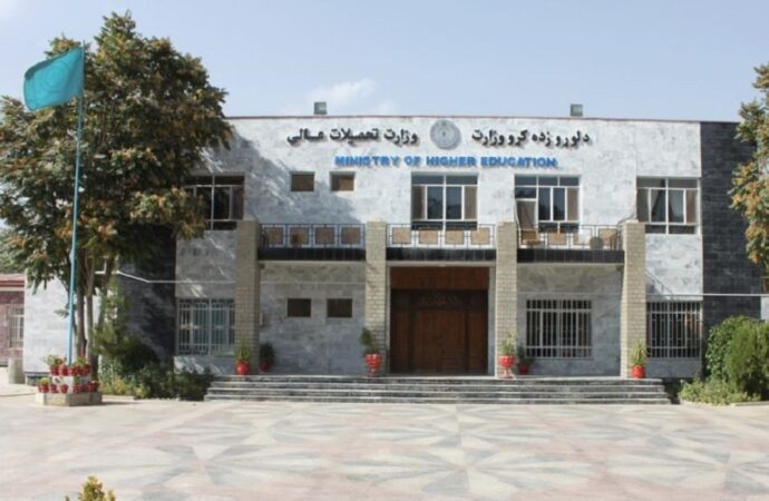 کار بازنگری نصاب تحصیلی ۷۰ درصد تکمیل شده‌ است