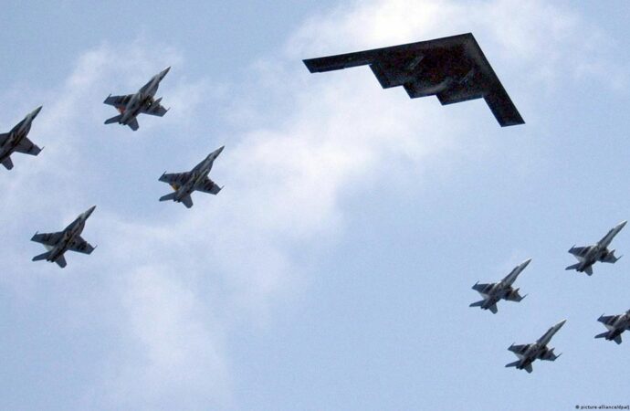 آمریکا و بریتانیا باز هم ۳۶ موضع حوثی ها را از طریق حملات هوایی هدف قرار داده است