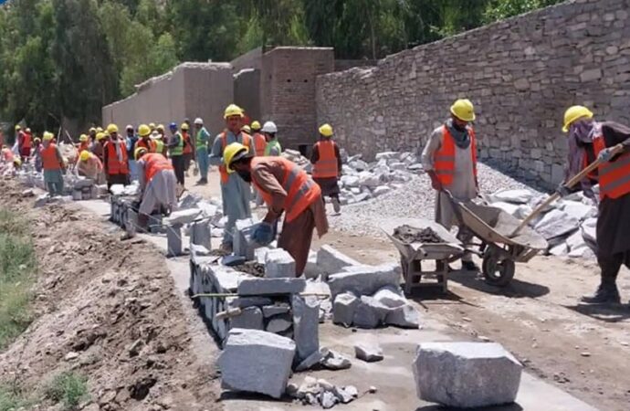 عامه فایده‌لنترووچی وزیرلیگی جاری ییلده ۱۵ مینگ دن آرتیق کیشی‌گه ایش یره‌تگن
