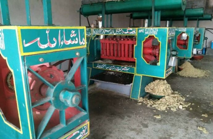 هلمند ولایتیده یوزلب صنعتی و تولیداتی فابریکه لر فعالیت کیلیب کیلماقده